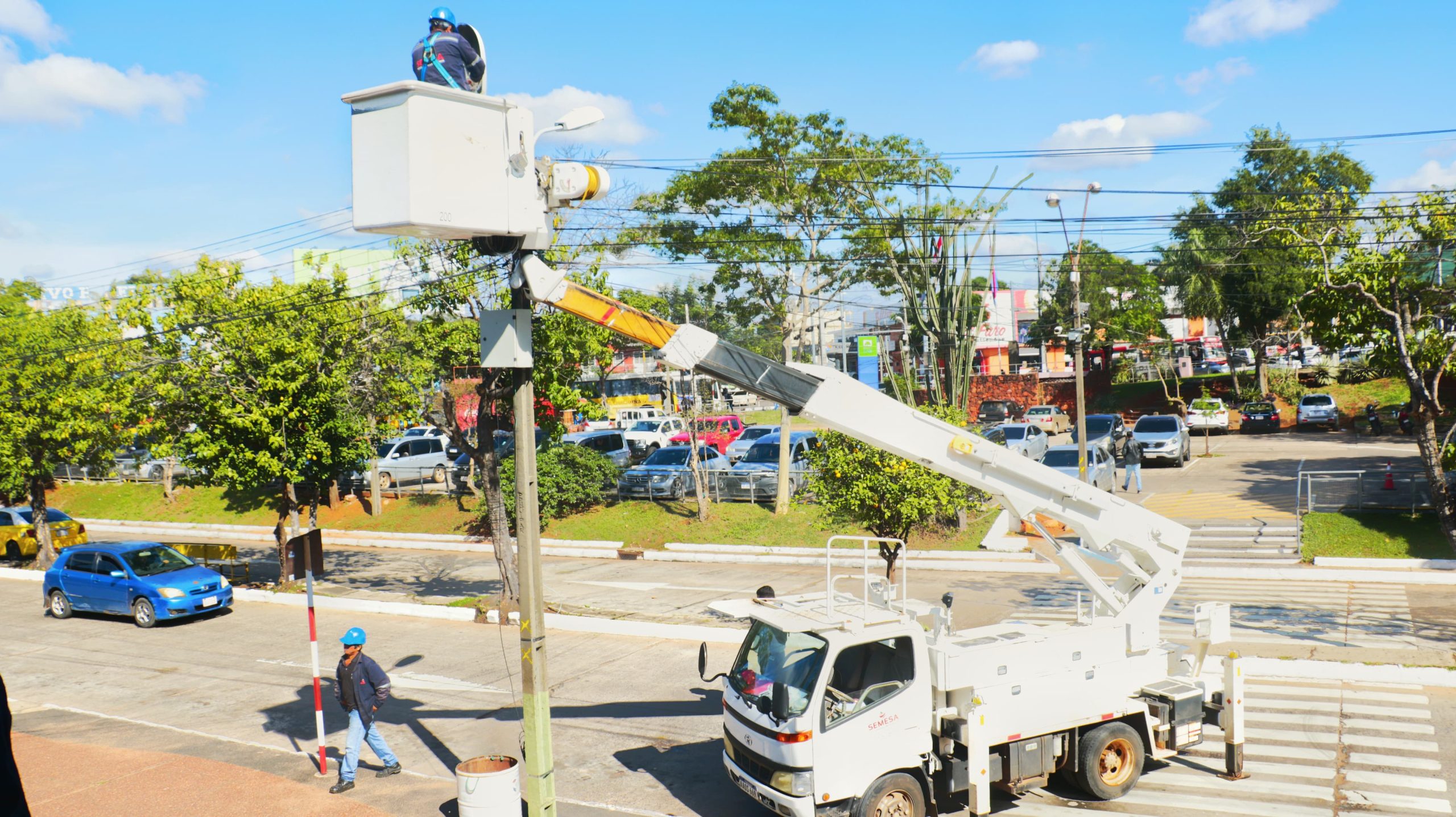 Reparación del sistema de iluminación en el área de descenso