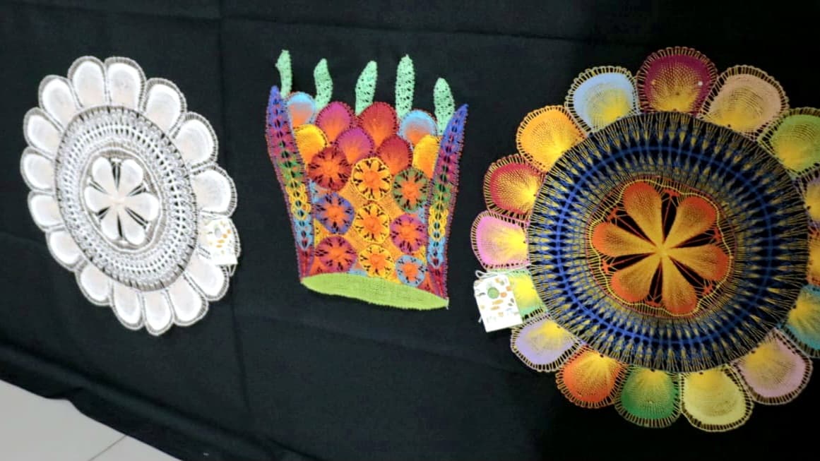 Autoridades y tejedoras
