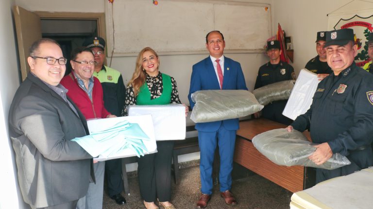 La Estación refuerza su compromiso con la seguridad a través de donaciones a la suboficina policial