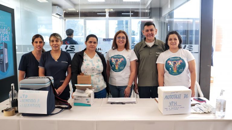 Exitosa Jornada de Autotest de VPH en la Estación de Buses